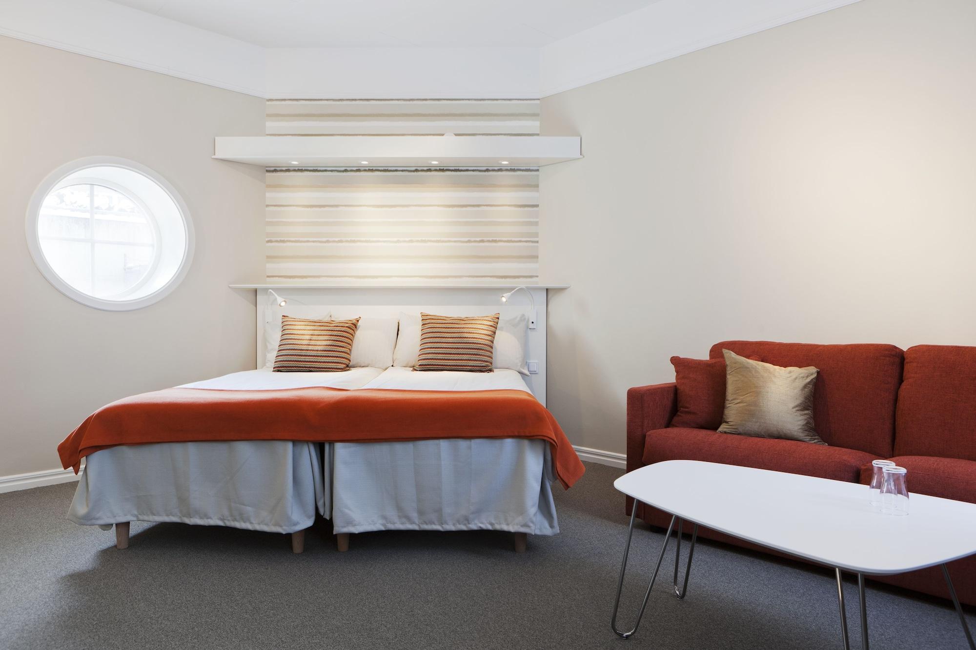 First Hotel Örebro Eksteriør billede